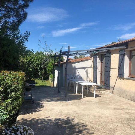 Maison Au Calme Avec Parking En Petite Camargue Beauvoisin  Exteriör bild