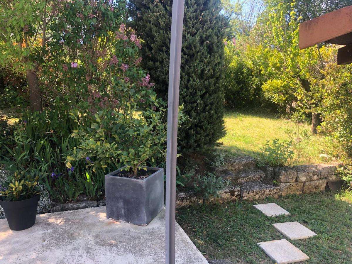 Maison Au Calme Avec Parking En Petite Camargue Beauvoisin  Exteriör bild